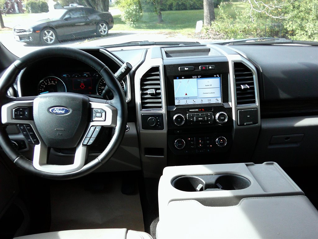 2018 Ford F-150 Lariat - Photo 10