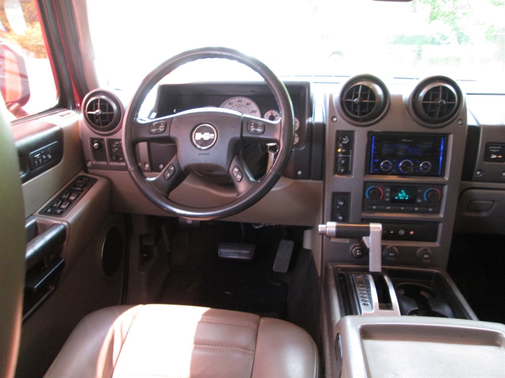 2004 Hummer H2 3/4 Ton photo 11