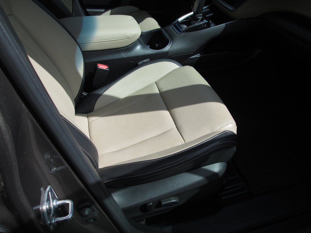 2021 Subaru Outback Limited - Photo 6