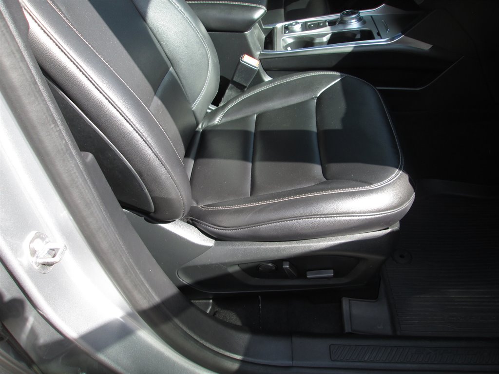 2020 Ford Explorer XLT - Photo 7