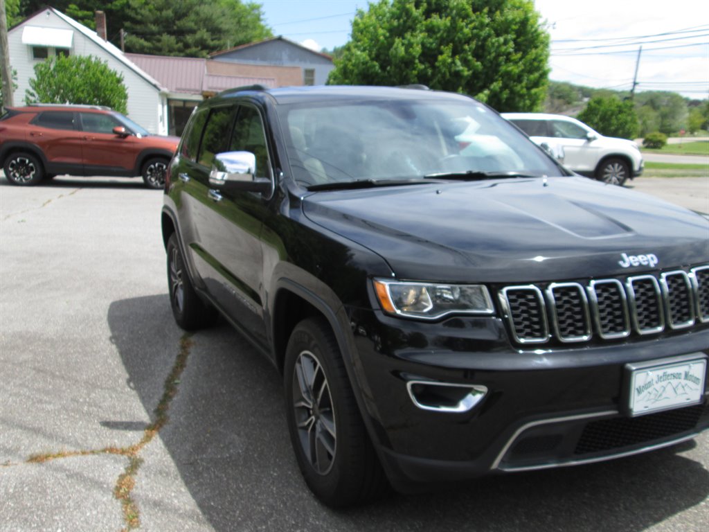 2019 Jeep Grand Cherokee Limited photo 4