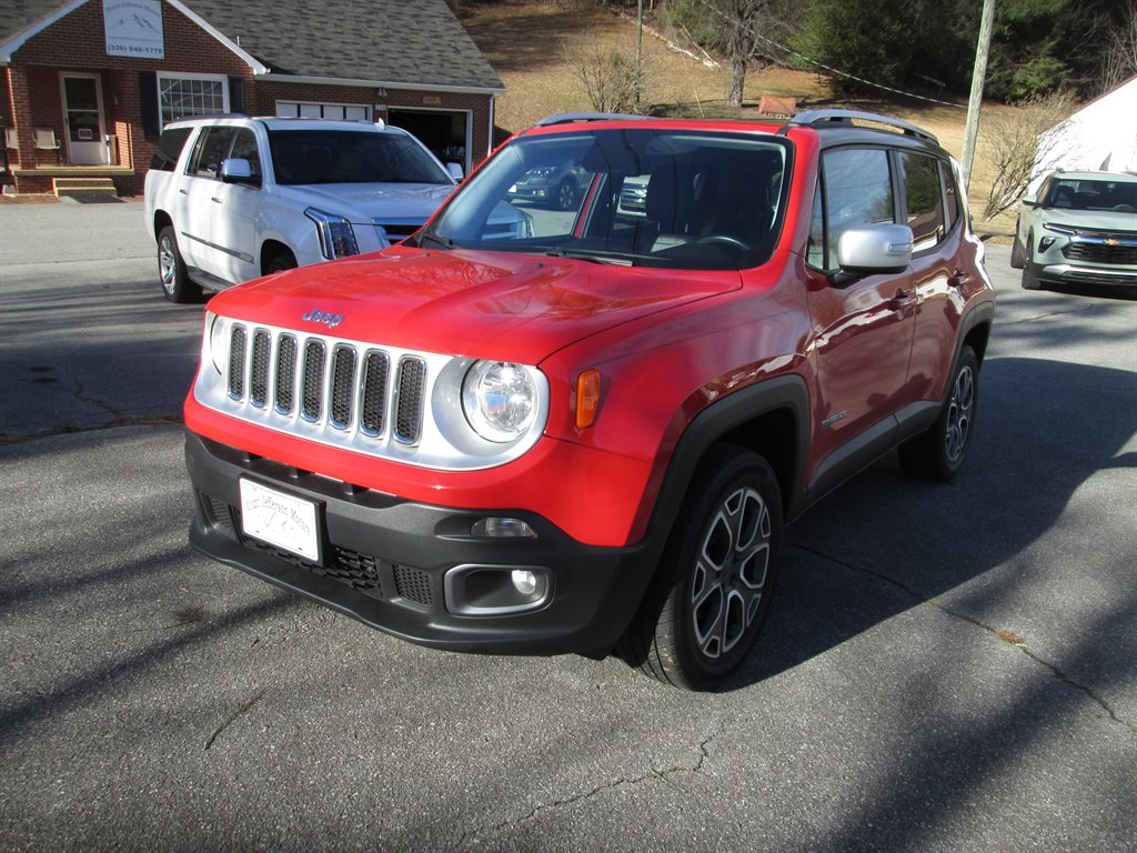 2016 Jeep Renegade Limited's photo