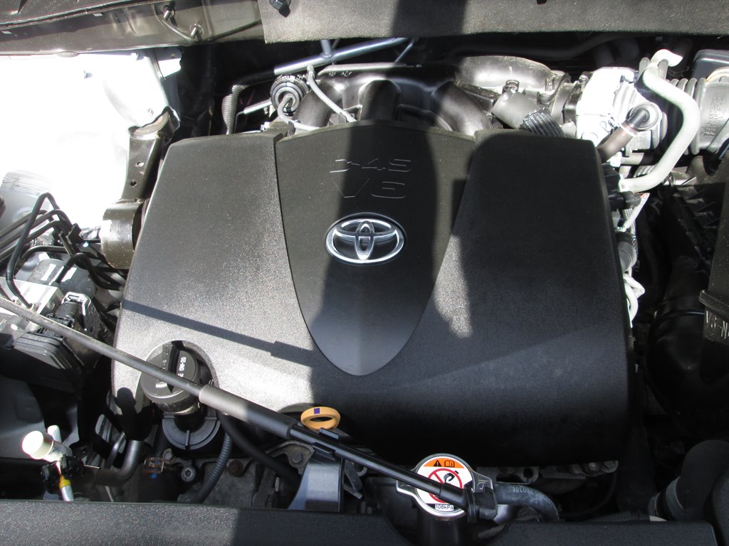 2018 Toyota Highlander Limited Platinum - Photo 22